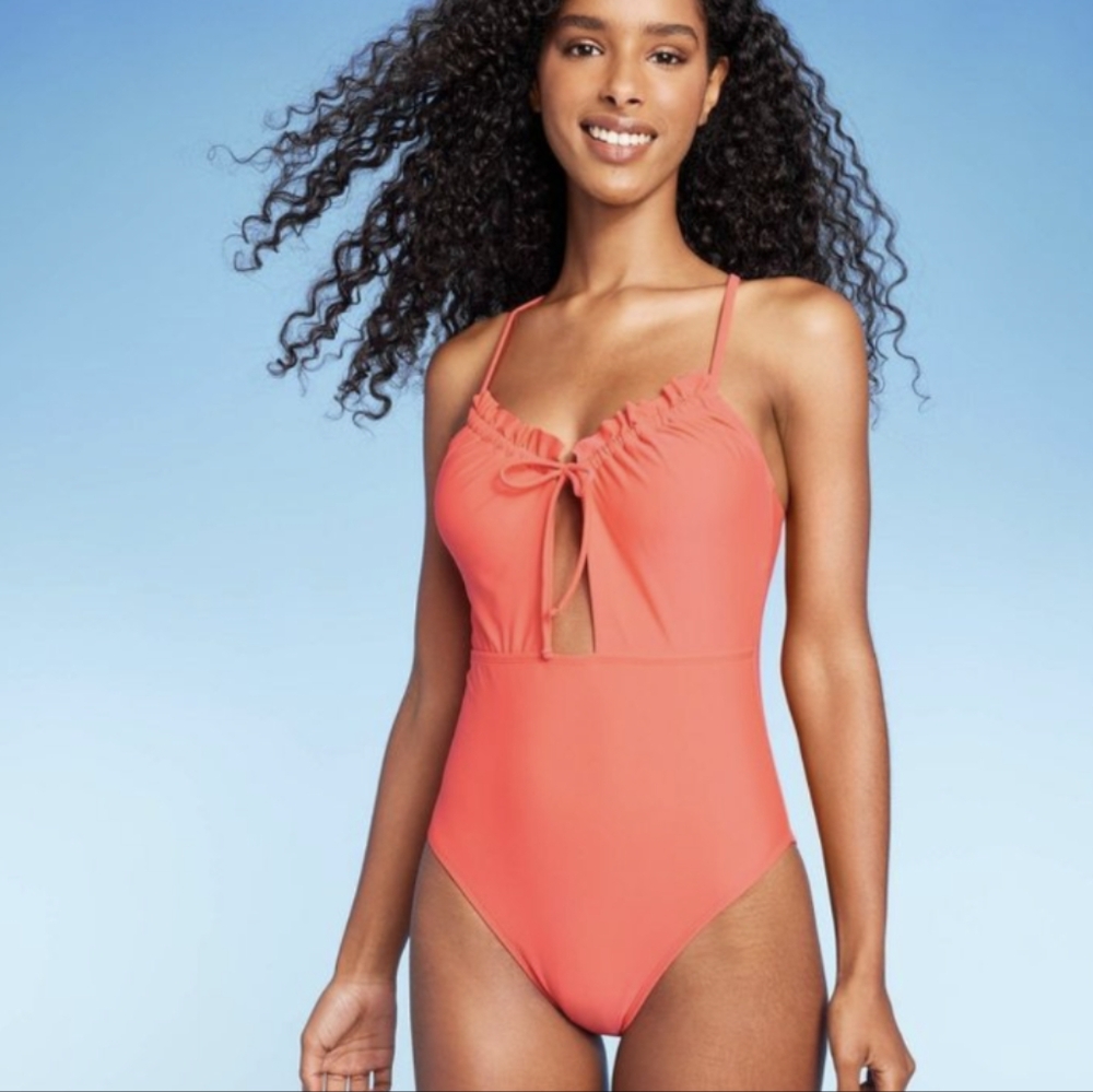THIS WEEK ONLY -NWT One Piece Shade & Shore Swim Suit